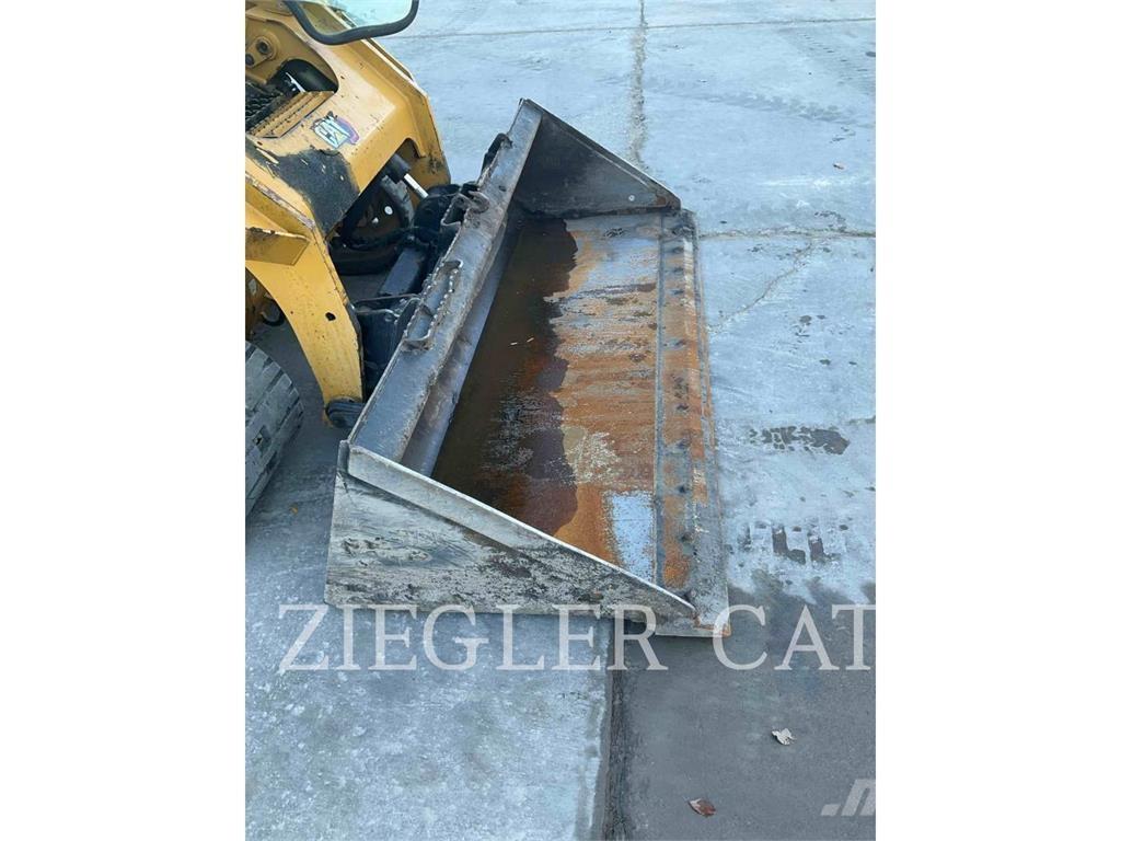 CAT 299D3 履带式装载机