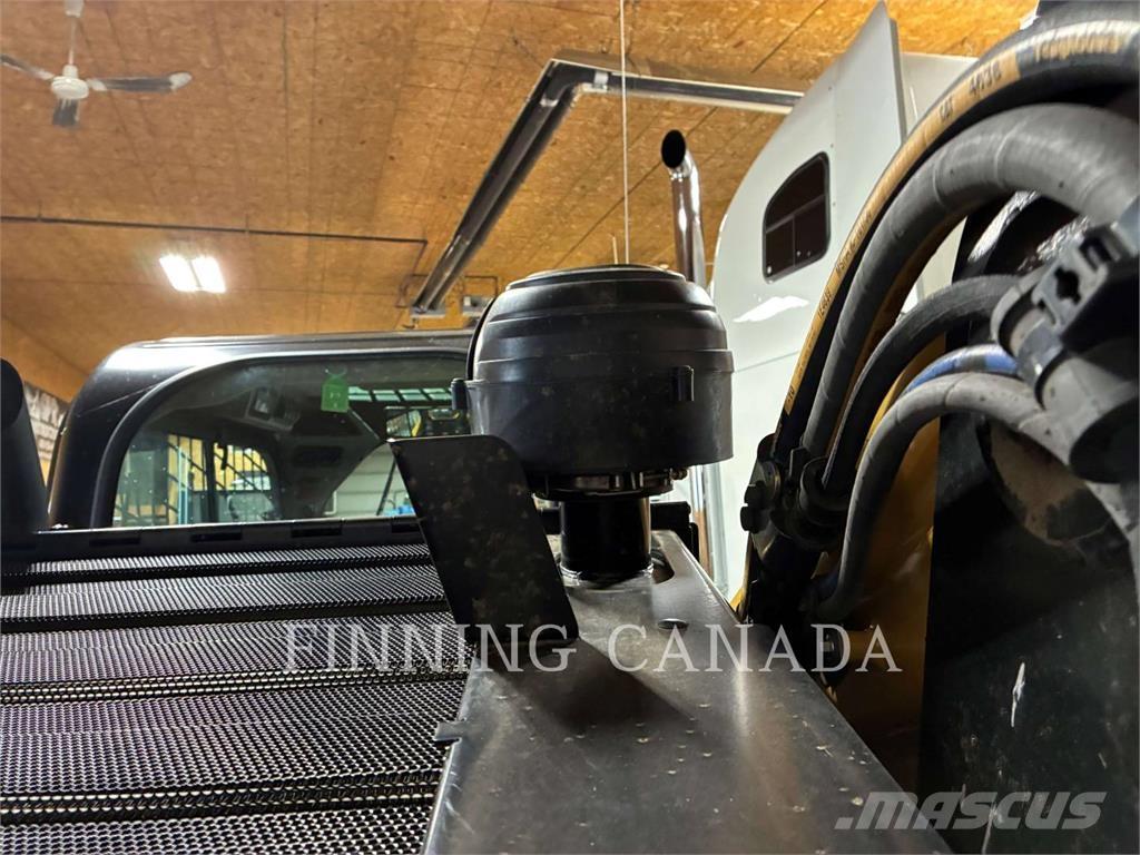 CAT 299D3 履带式装载机