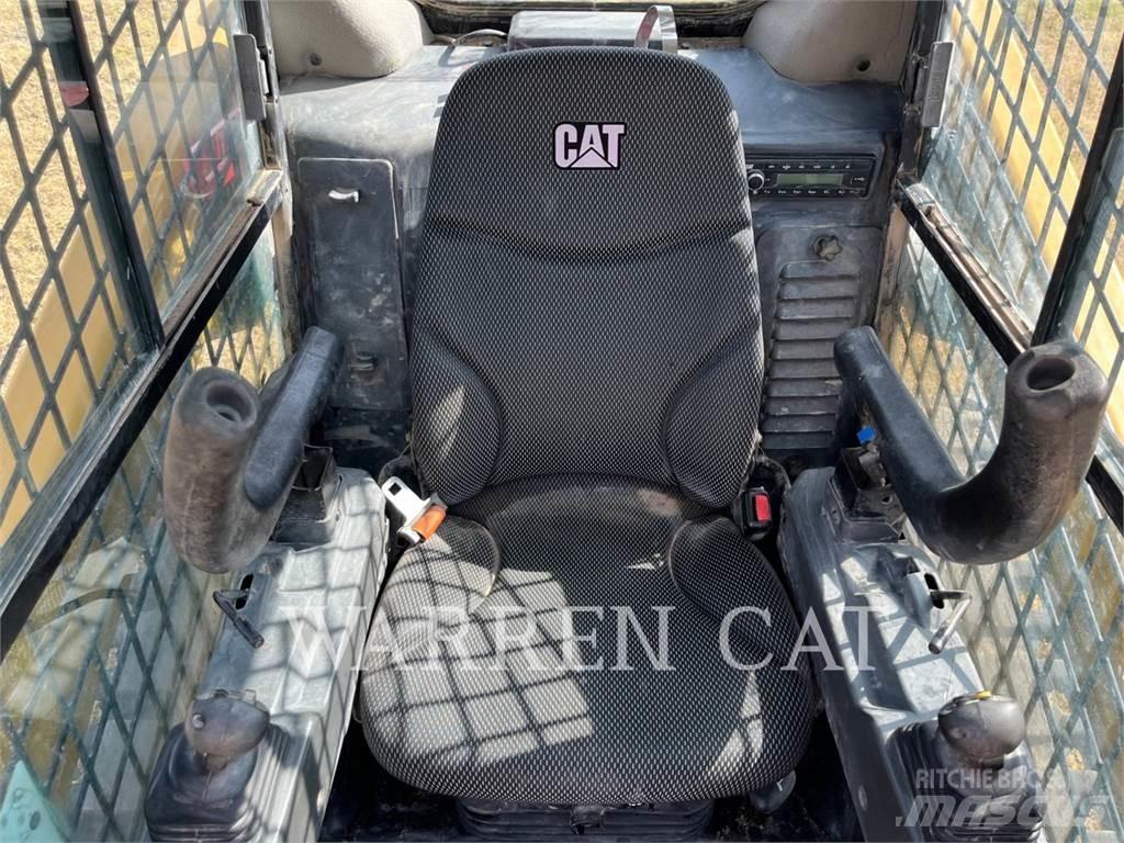 CAT 299D3 C3H2 履带式装载机