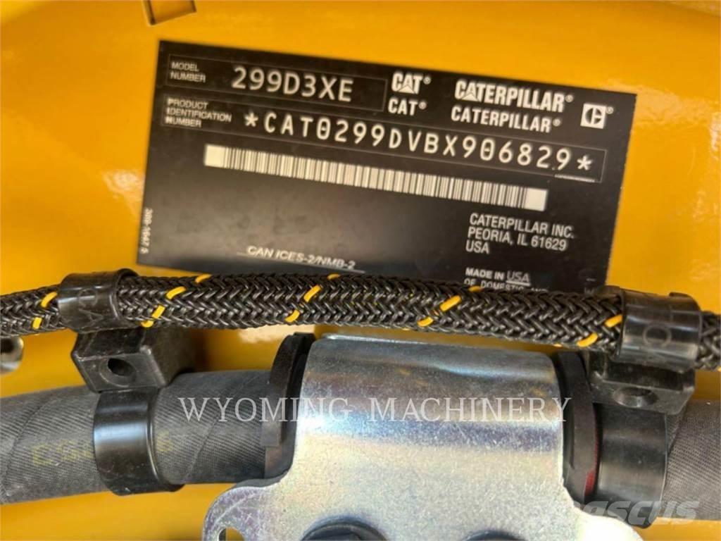 CAT 299D3 XE 滑移装载机