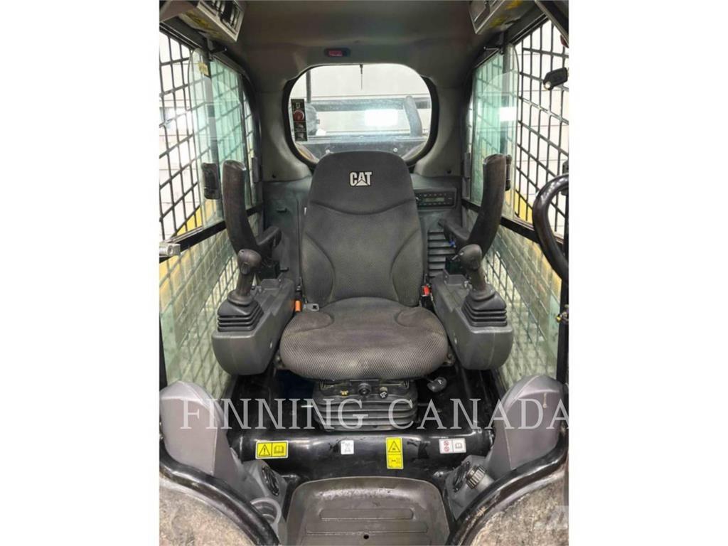 CAT 299D3 XE 履带式装载机