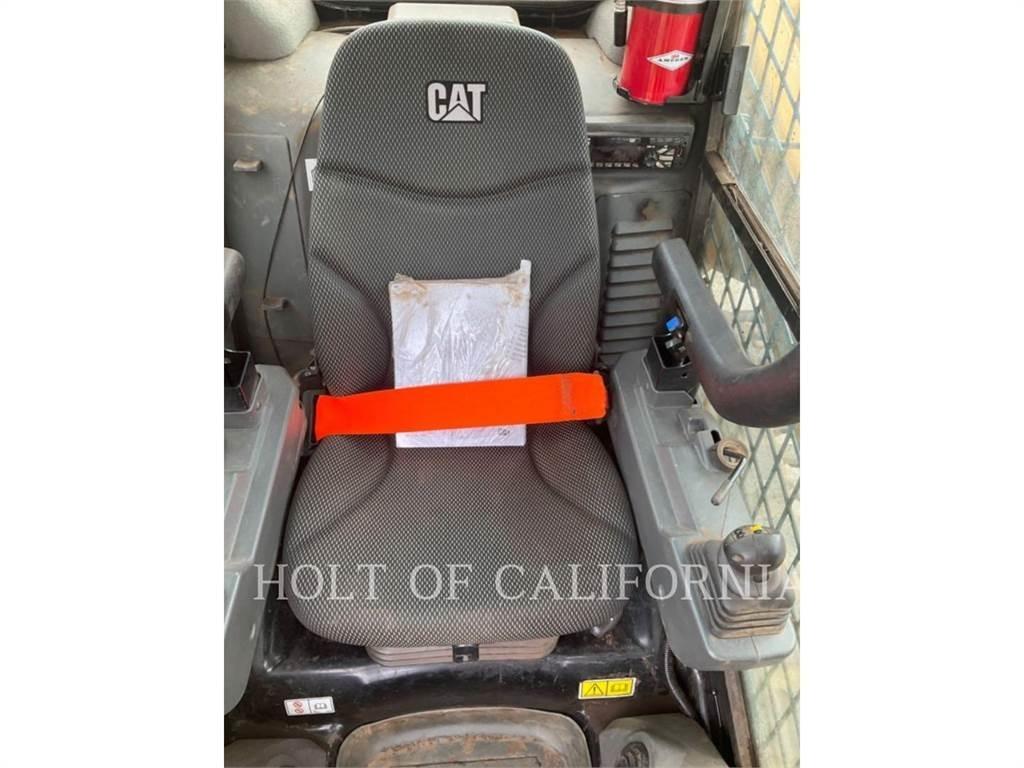 CAT 299D3XE 滑移装载机