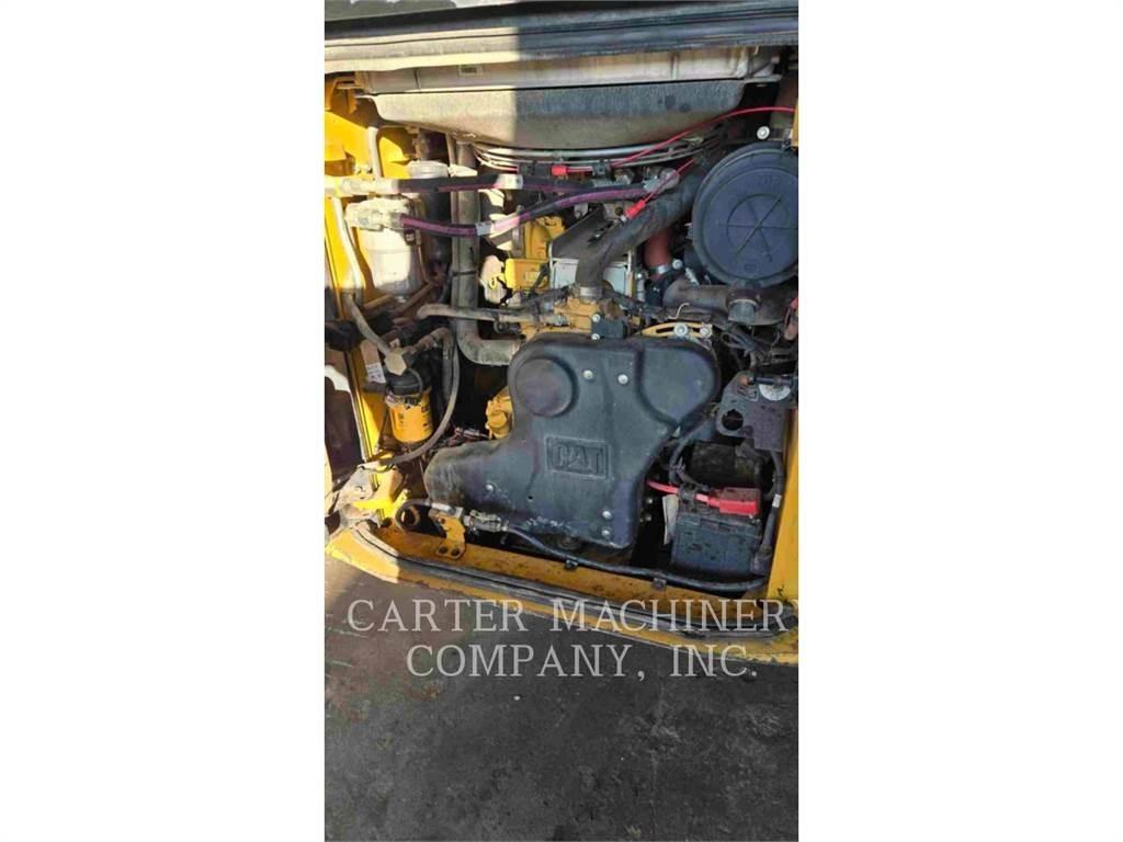 CAT 299D3XE 滑移装载机