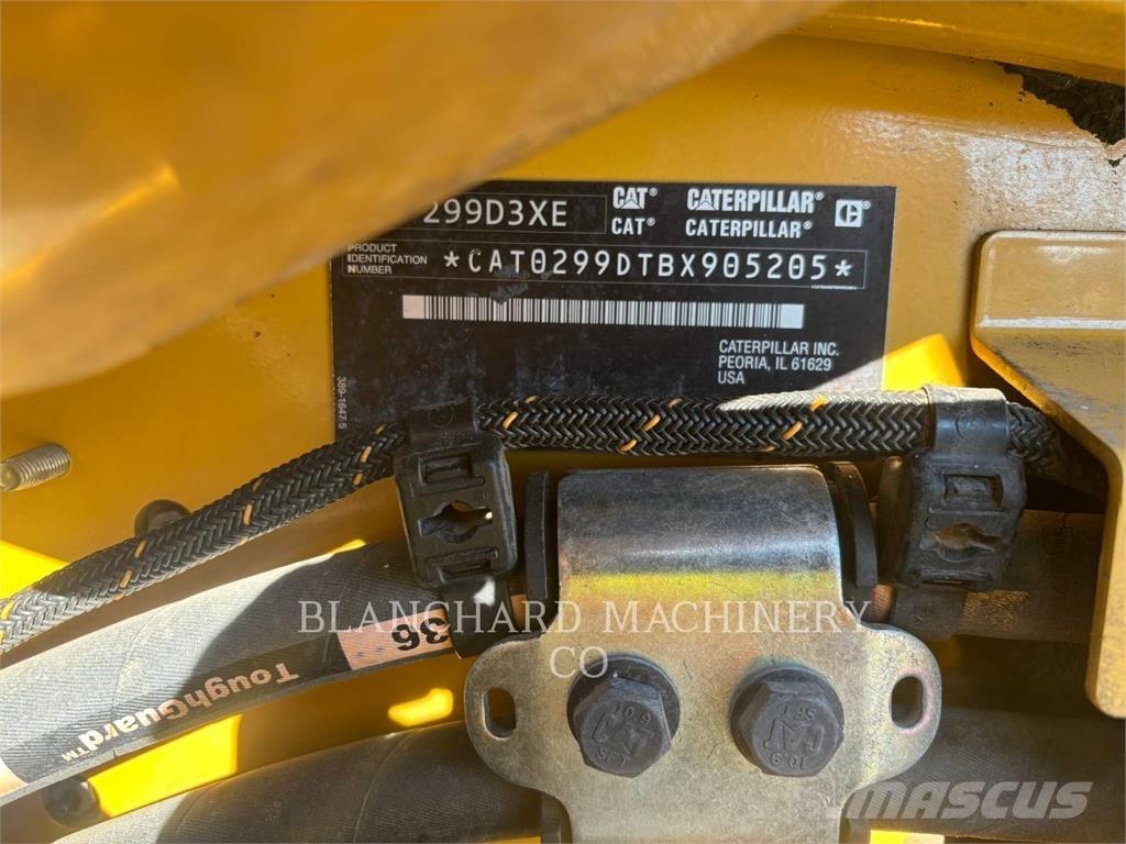 CAT 299D3XE 履带式装载机