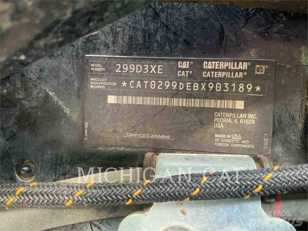 CAT 299D3XE D1AQBR 滑移装载机