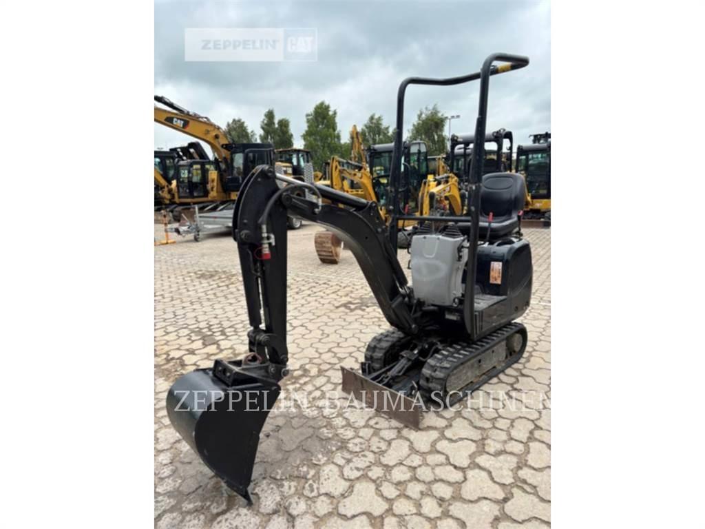 CAT 300.9D 履带挖掘机