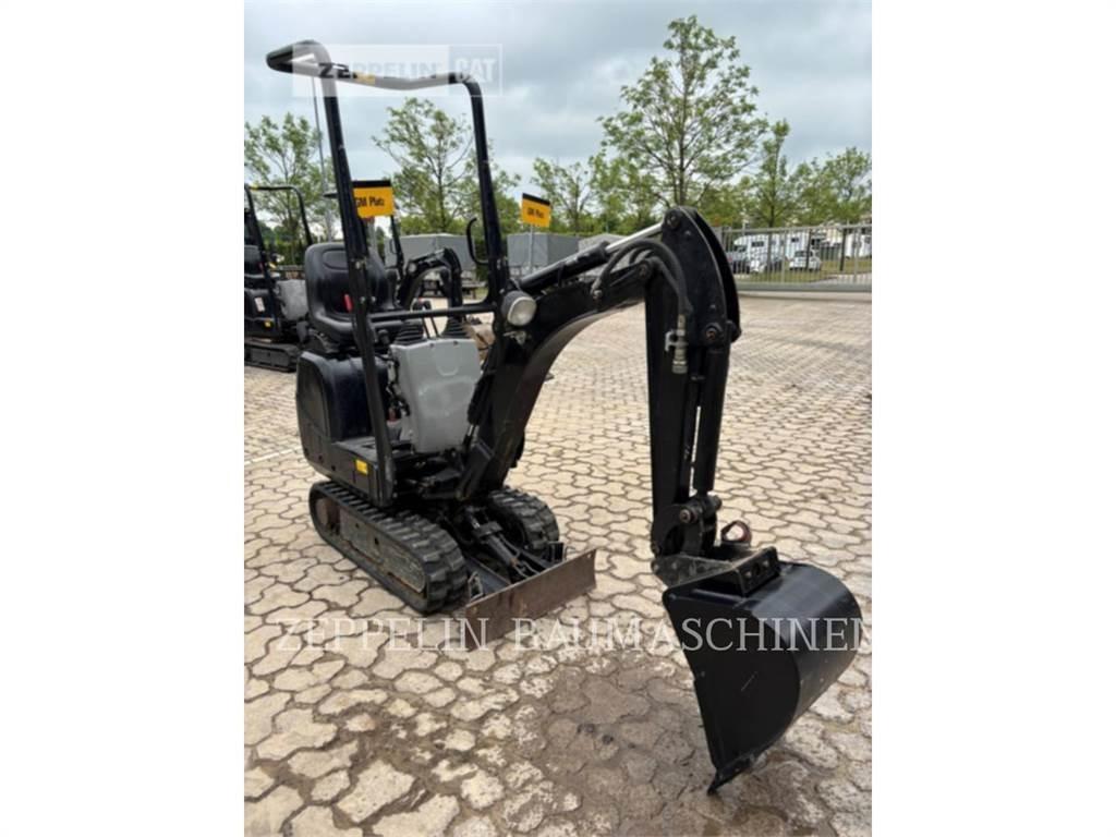 CAT 300.9D 履带挖掘机