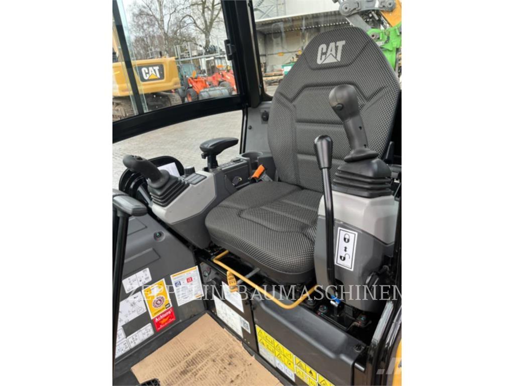 CAT 301.6-05A 履带挖掘机