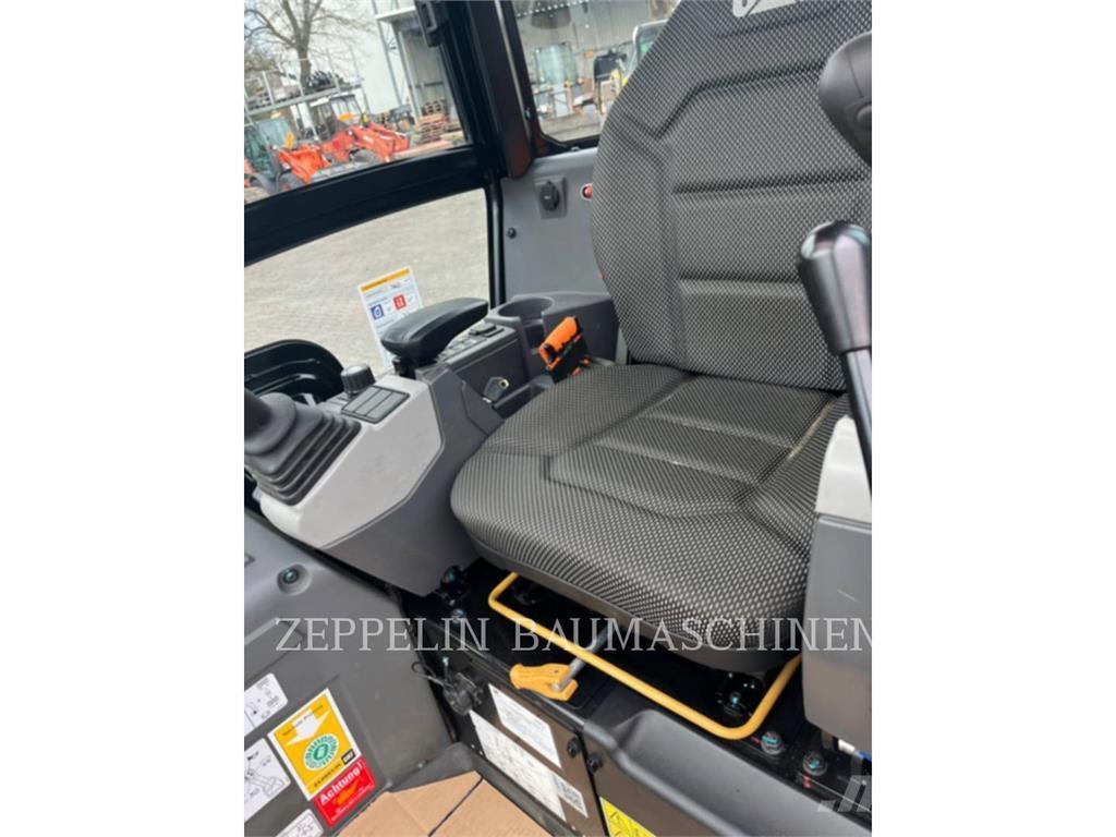 CAT 301.6-05A 履带挖掘机