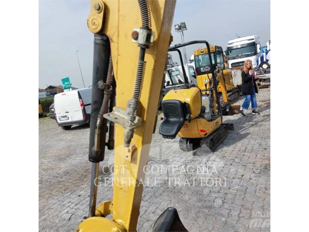 CAT 301.7 履带挖掘机