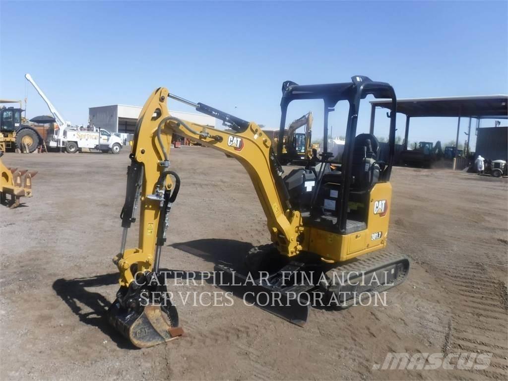 CAT 301.7-05CR 履带挖掘机