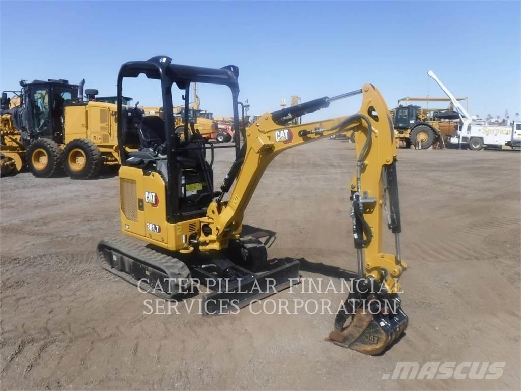 CAT 301.7-05CR 履带挖掘机