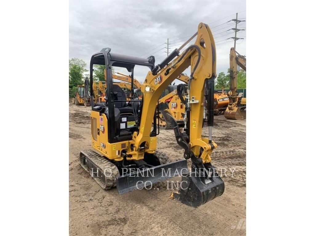 CAT 301.7-05CR 履带挖掘机