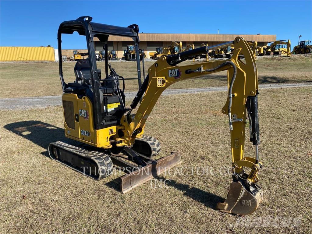 CAT 301.7CR 履带挖掘机