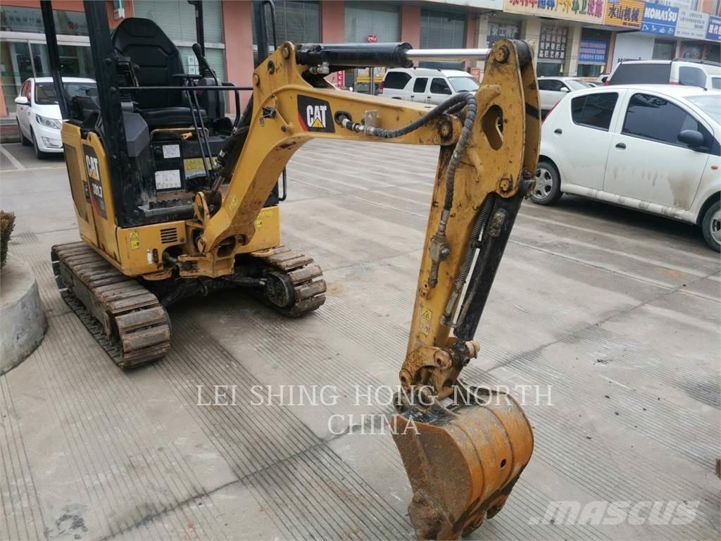 CAT 301.7CR 履带挖掘机