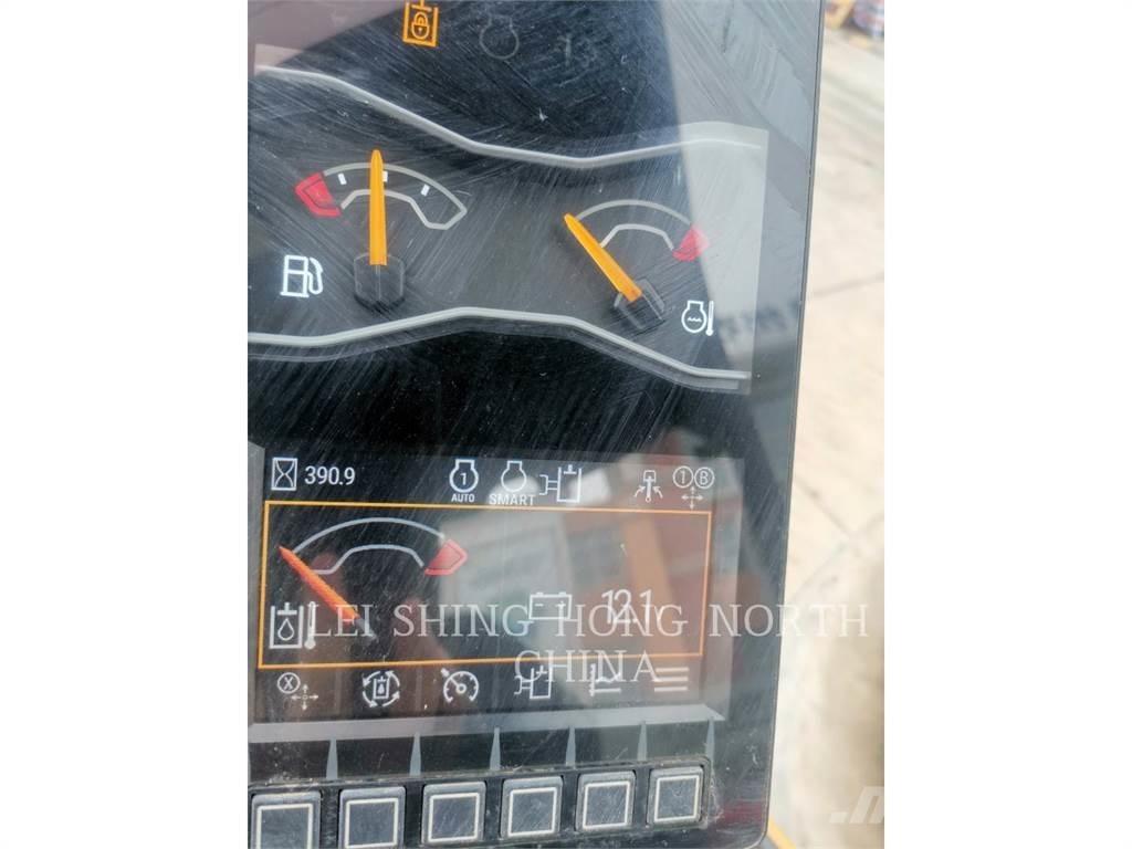 CAT 301.7CR 履带挖掘机