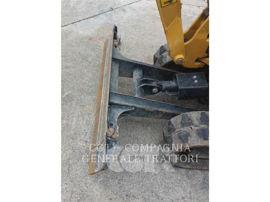 CAT 301.7D 履带挖掘机