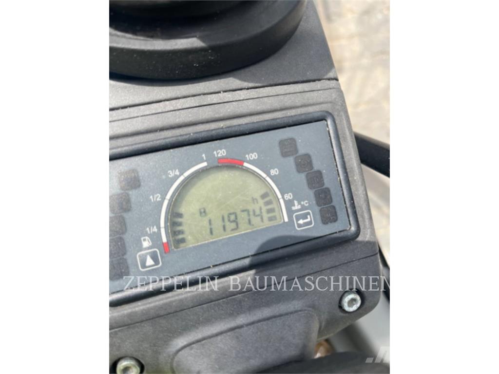 CAT 301.7D 履带挖掘机