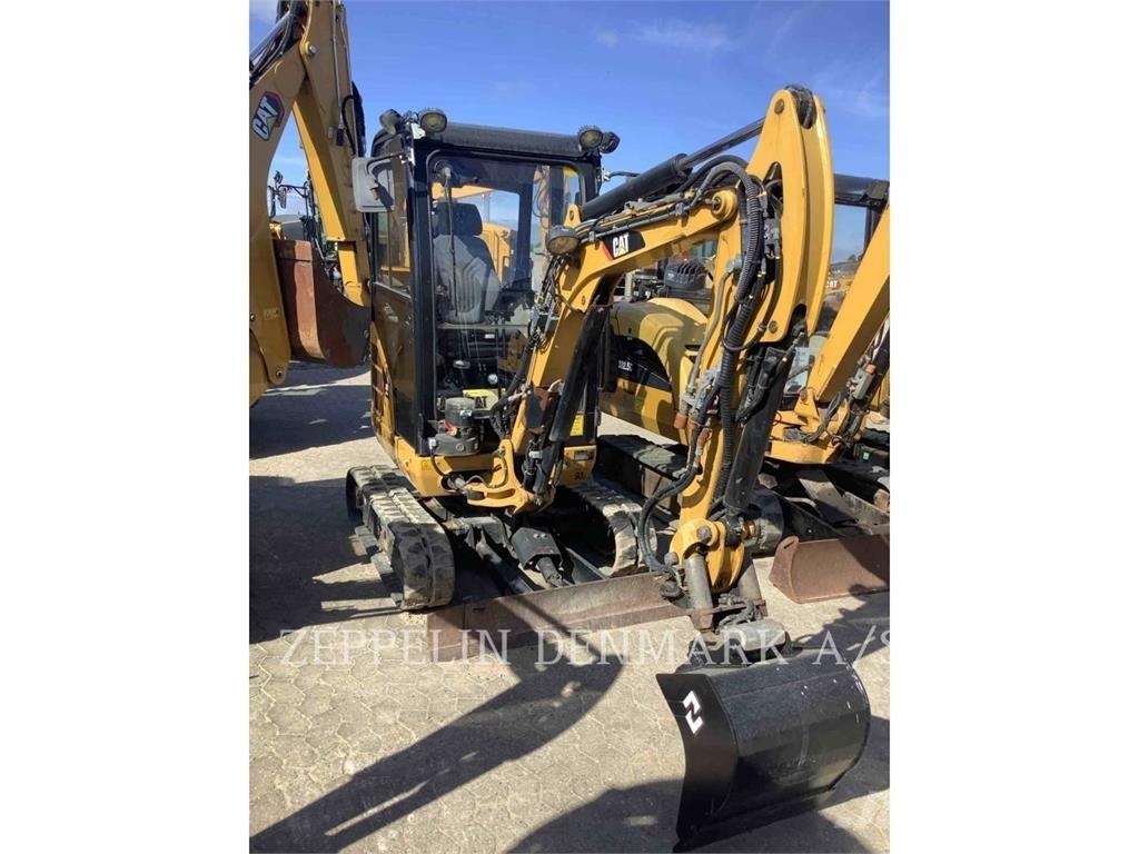 CAT 301.7D 小型挖掘机