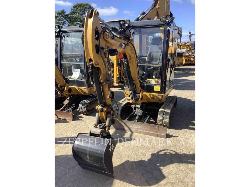 CAT 301.7D 小型挖掘机