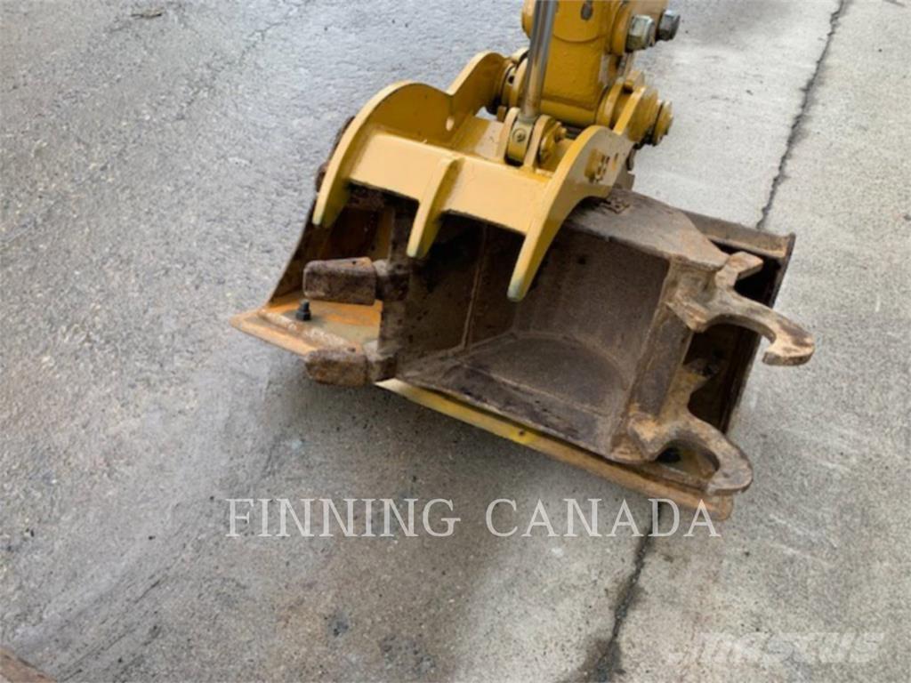 CAT 301.7D CR 履带挖掘机