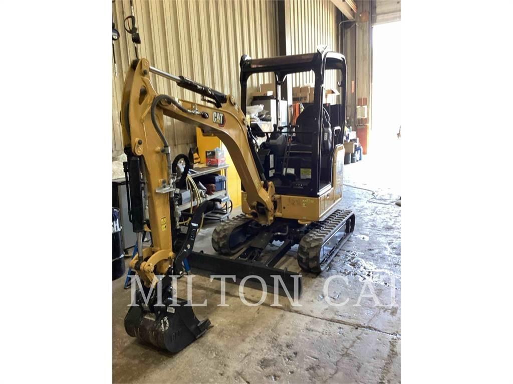 CAT 301.8 履带挖掘机