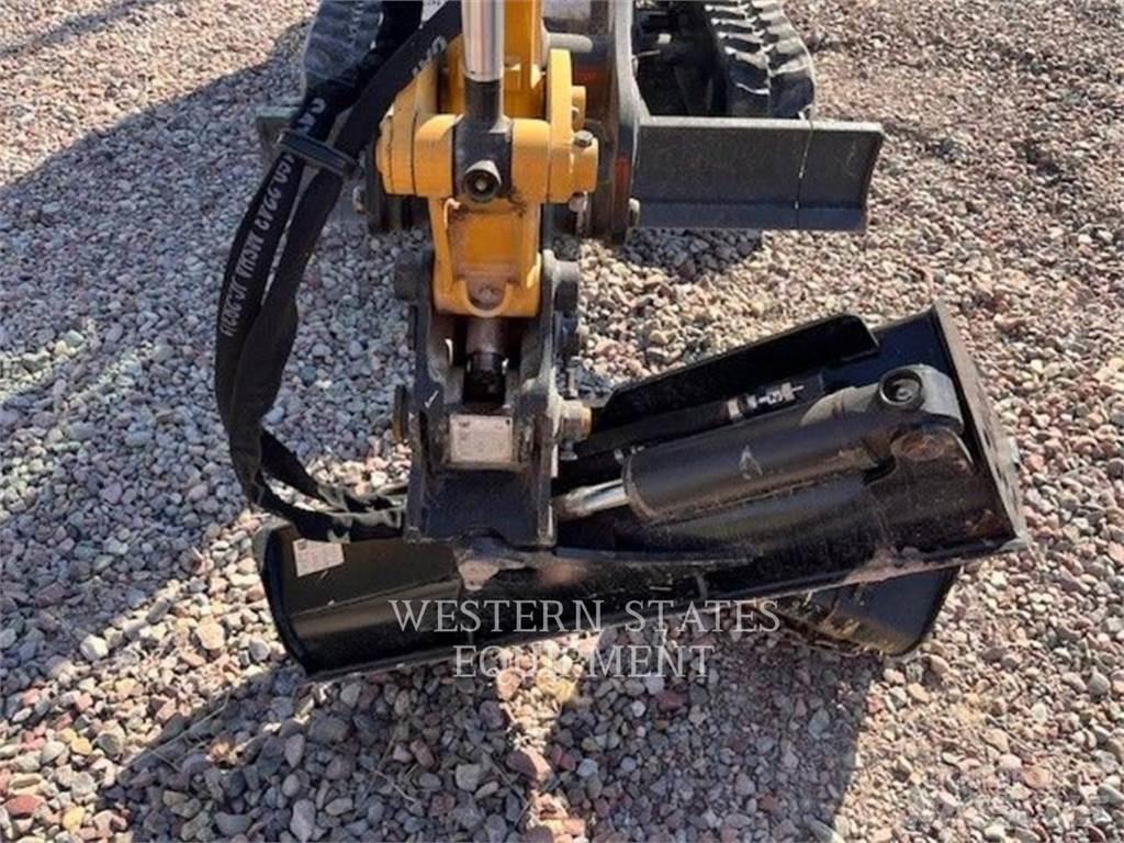 CAT 301.8 履带挖掘机
