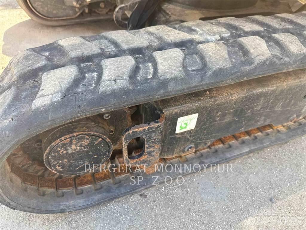 CAT 301.8 履带挖掘机