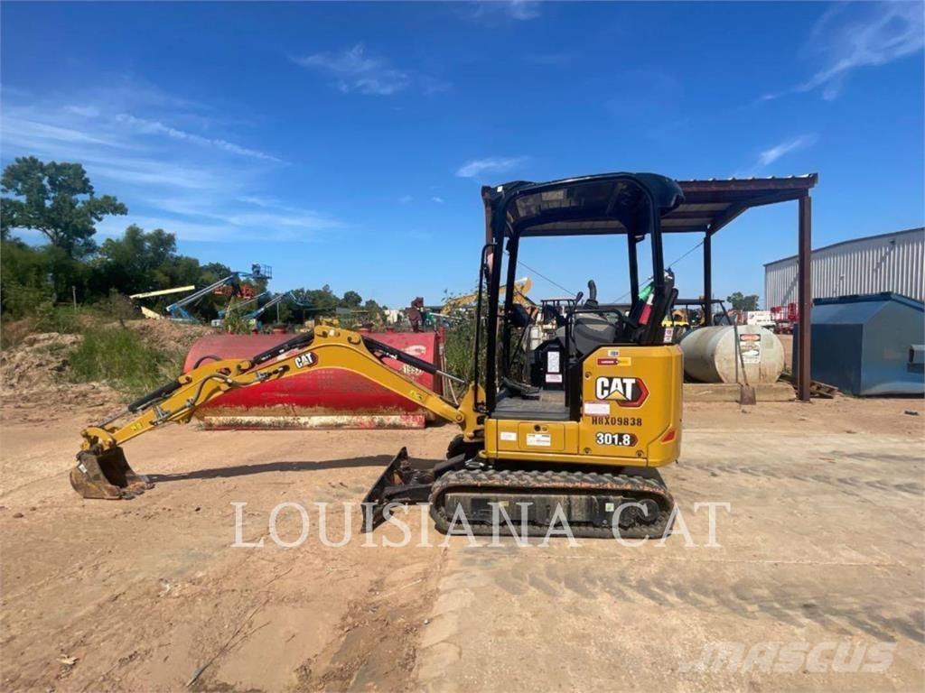CAT 301.8 小型挖掘机