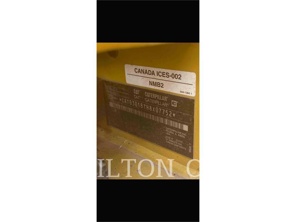 CAT 301.8 履带挖掘机