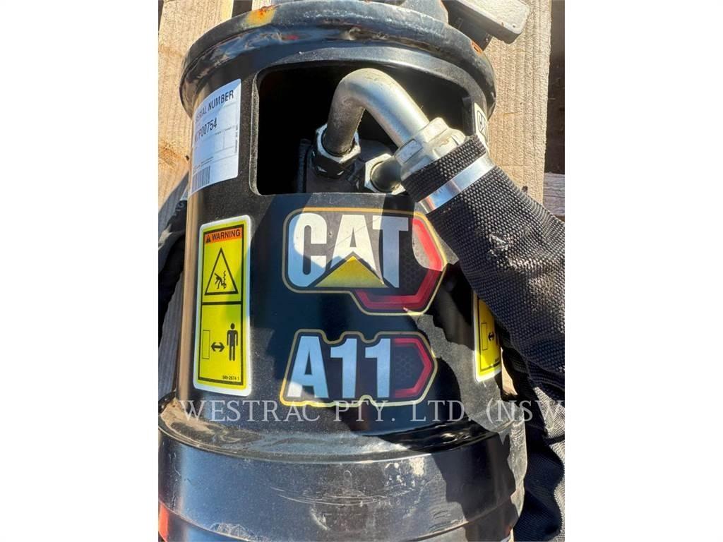 CAT 301.8-05 履带挖掘机