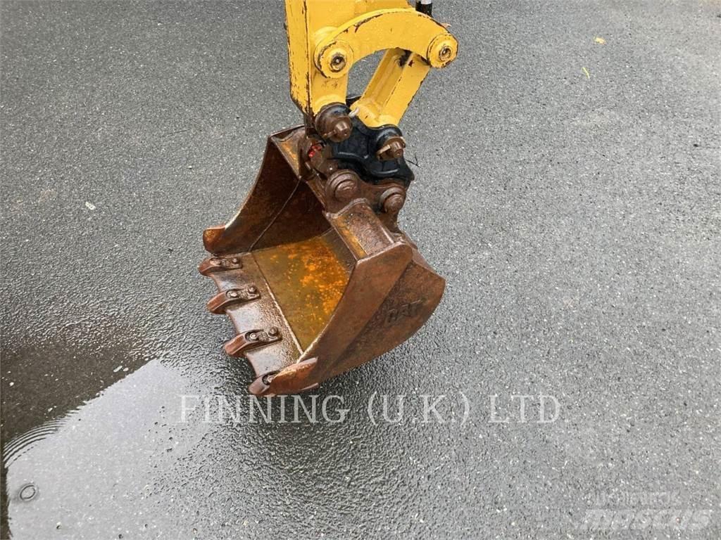 CAT 301.8-05A 履带挖掘机