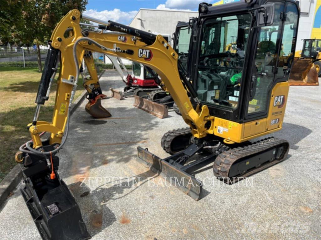 CAT 301.8-05A 履带挖掘机
