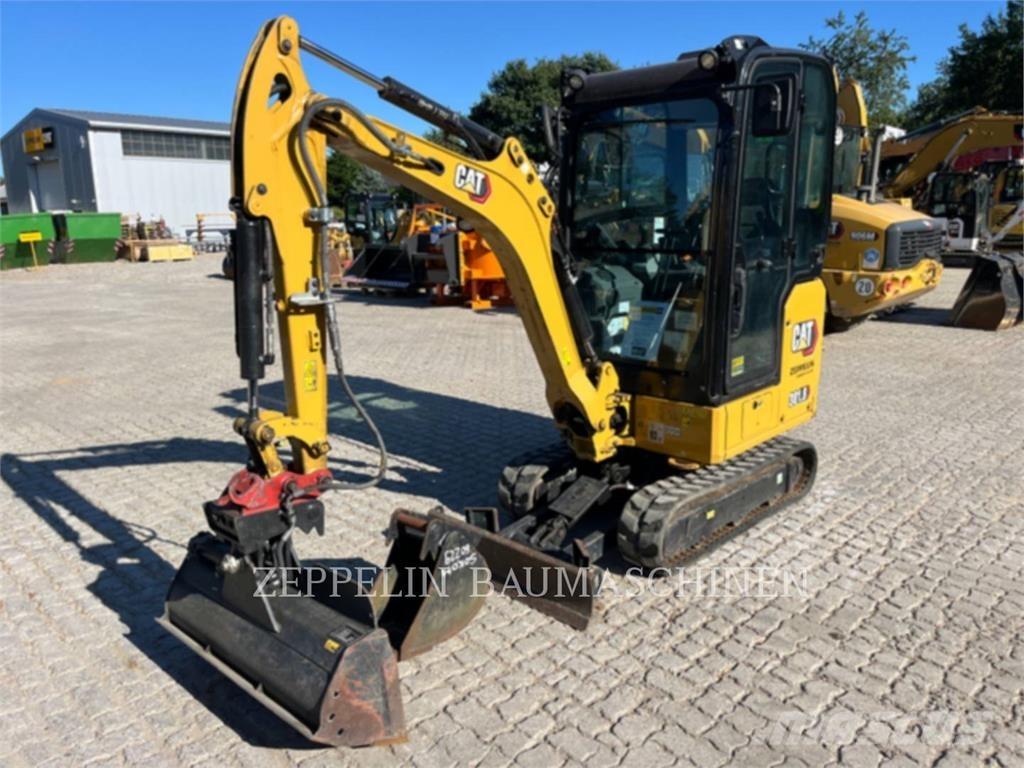 CAT 301.8-05A 履带挖掘机