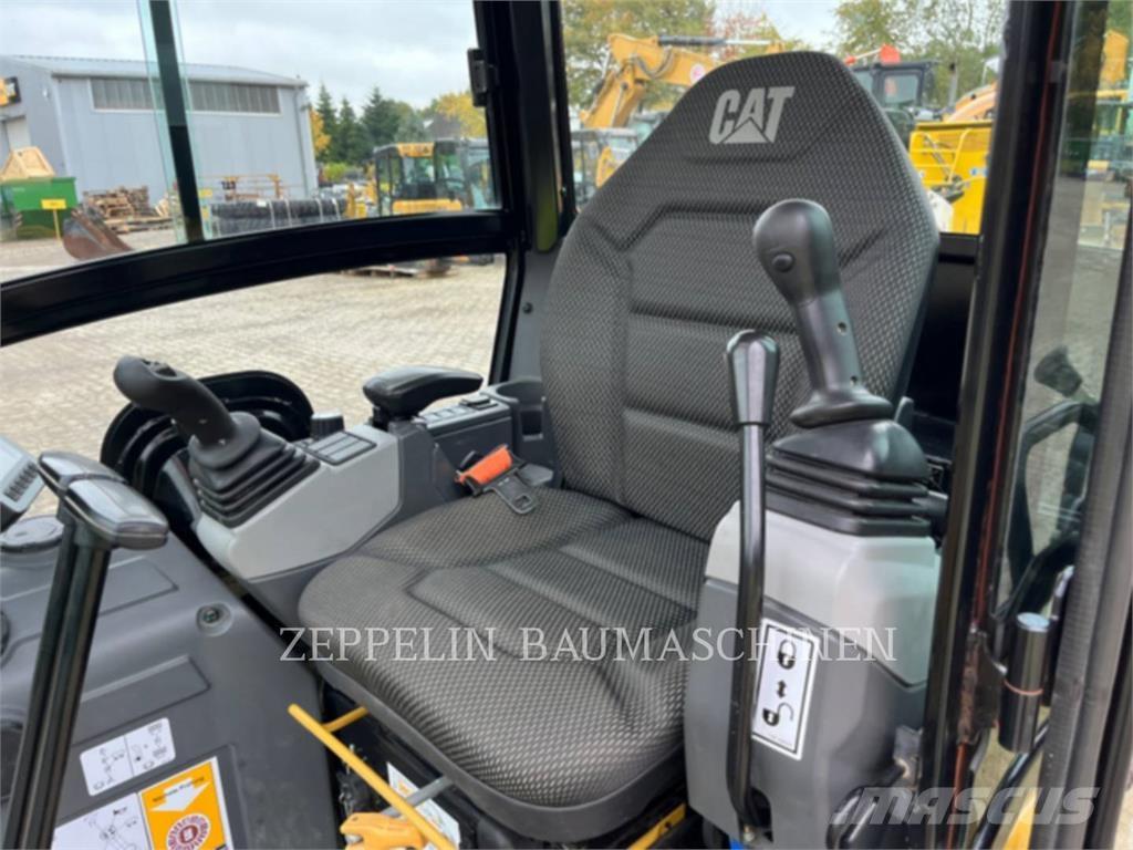 CAT 301.8-05A 履带挖掘机