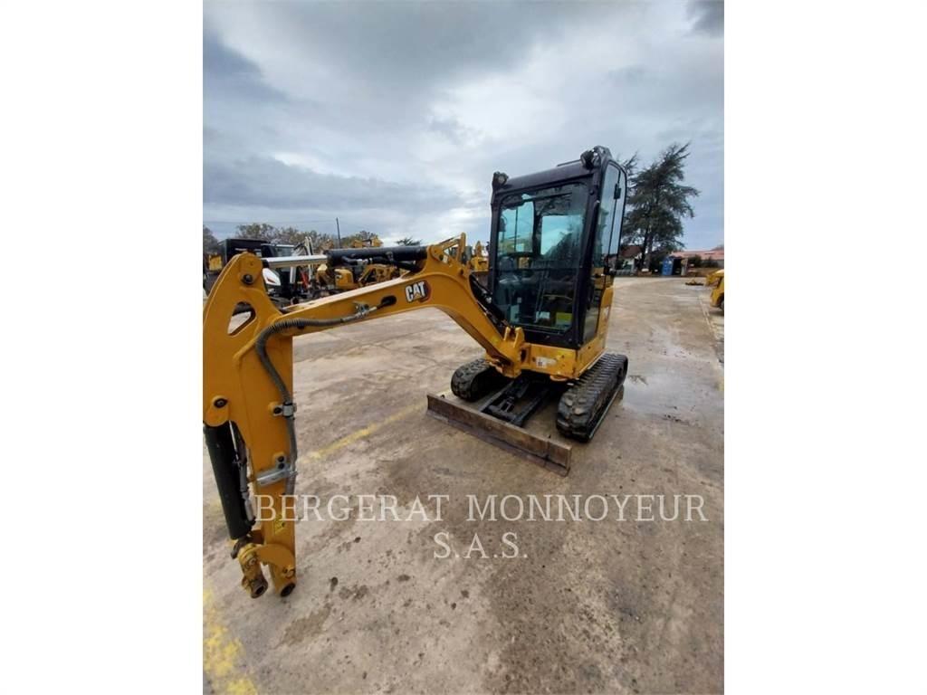 CAT 302 履带挖掘机