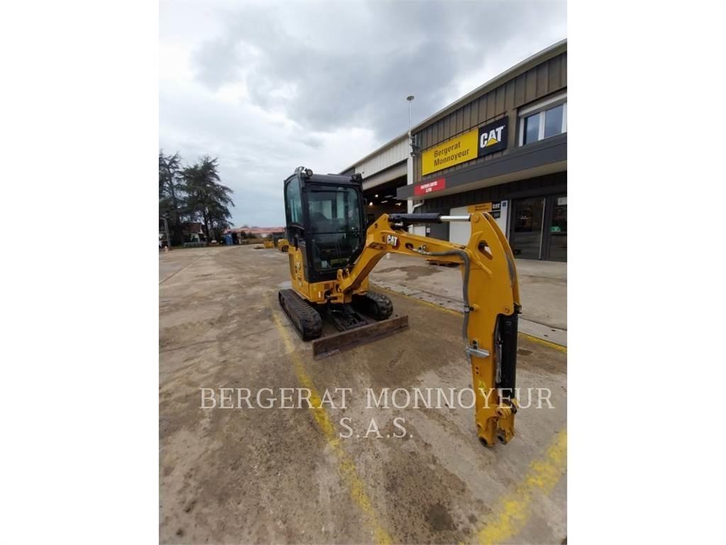CAT 302 履带挖掘机