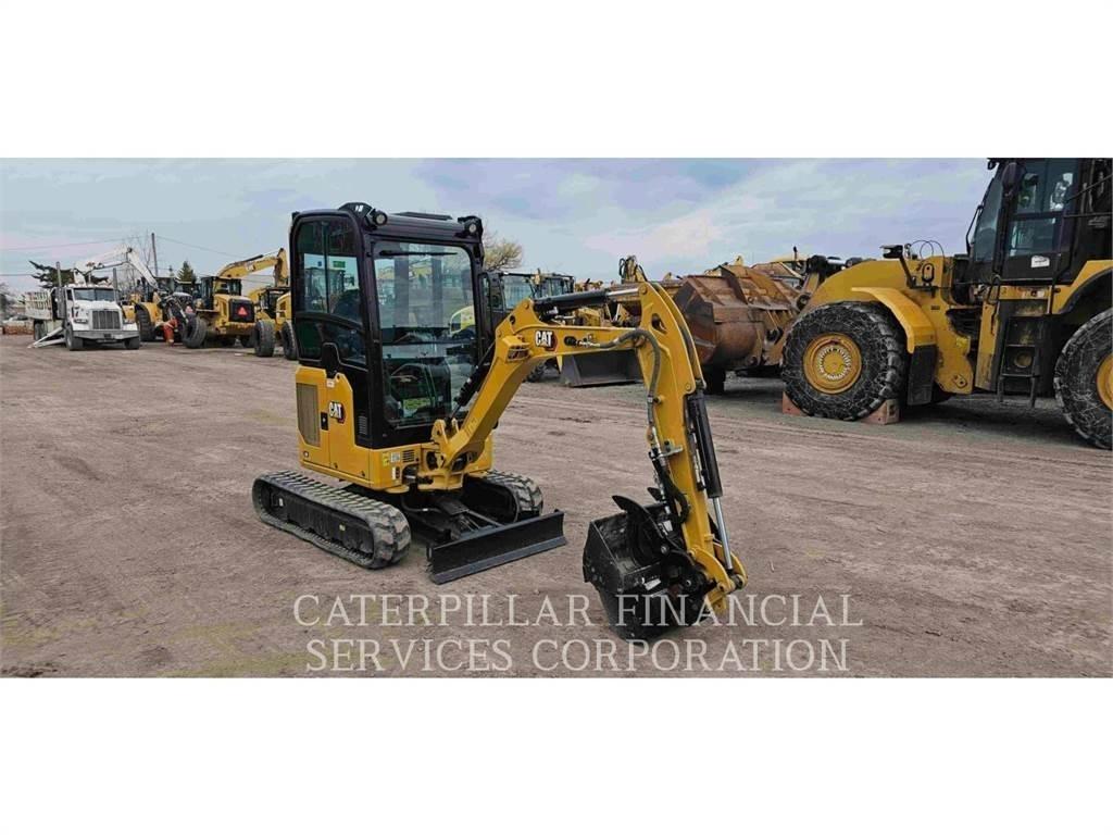CAT 302 05A CR 履带挖掘机