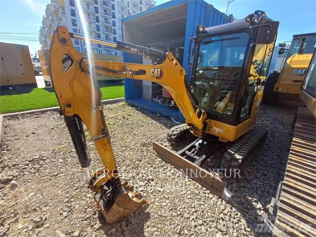 CAT 302-05CR 履带挖掘机