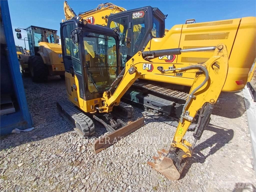 CAT 302-05CR 履带挖掘机