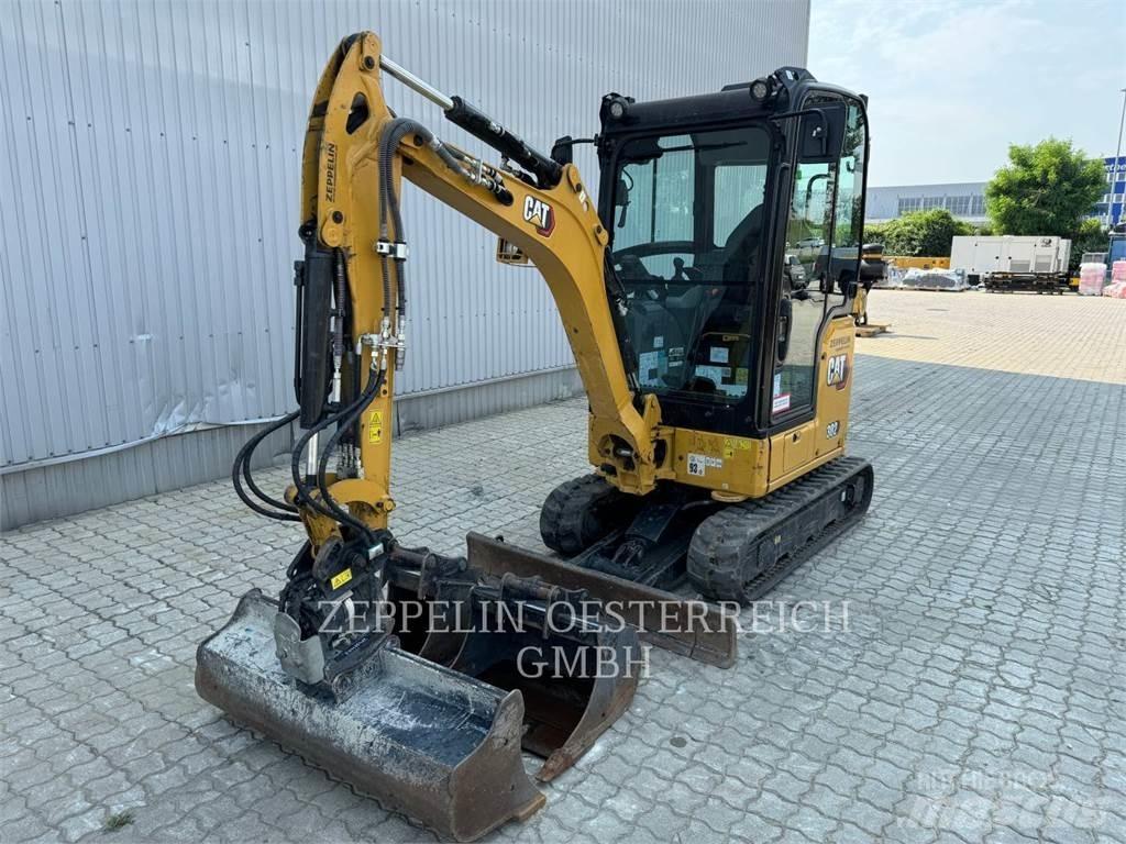 CAT 302-05CR 履带挖掘机