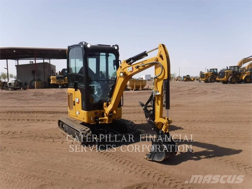 CAT 302-05CR 履带挖掘机