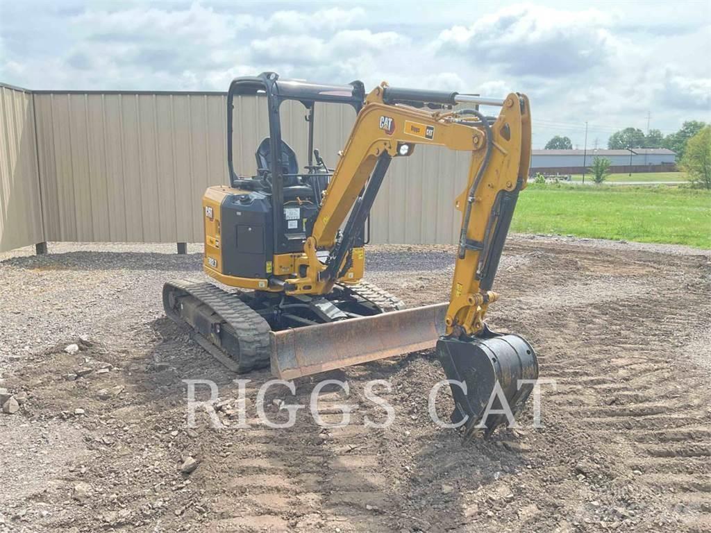 CAT 302.7 履带挖掘机