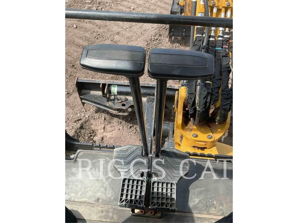CAT 302.7 履带挖掘机
