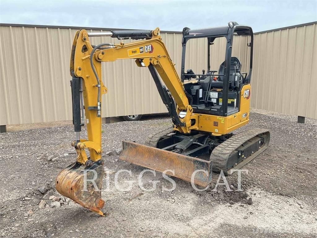 CAT 302.7 履带挖掘机