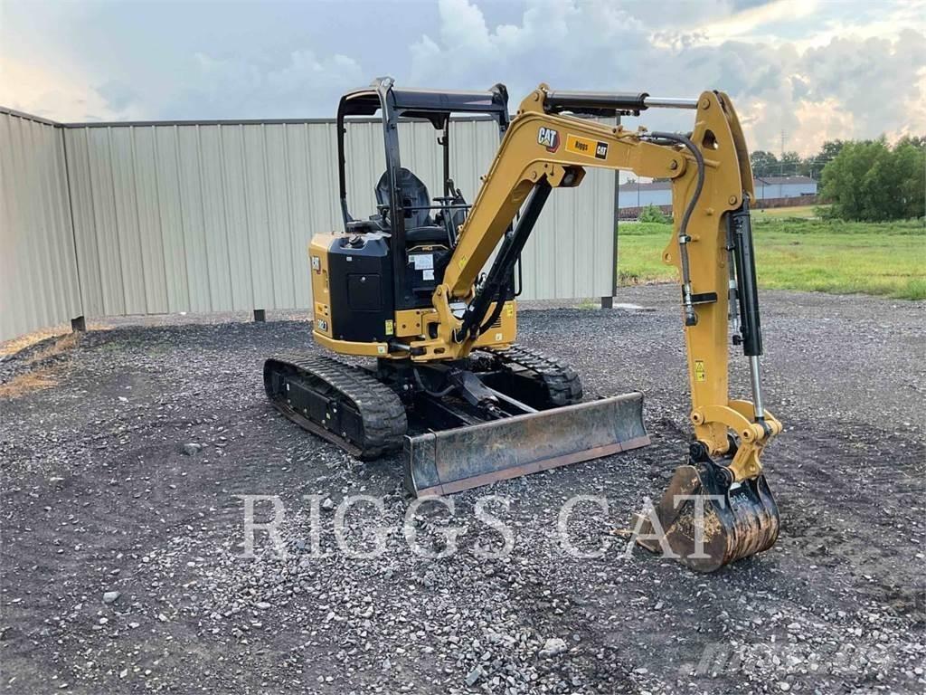 CAT 302.7 履带挖掘机