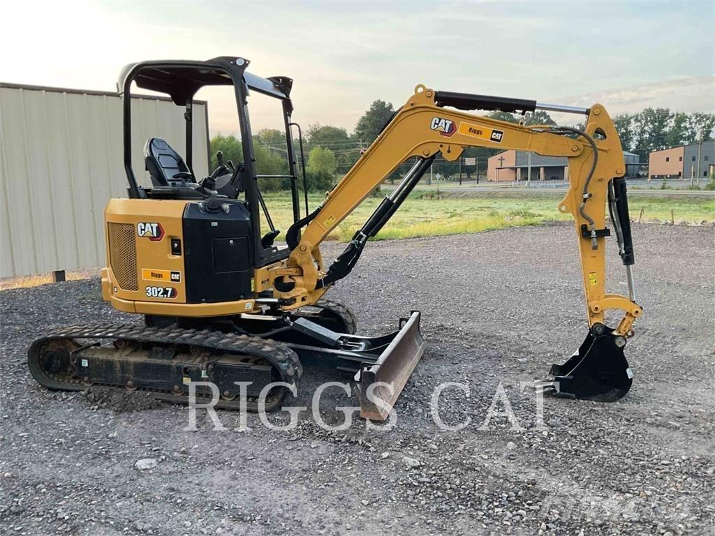 CAT 302.7 履带挖掘机