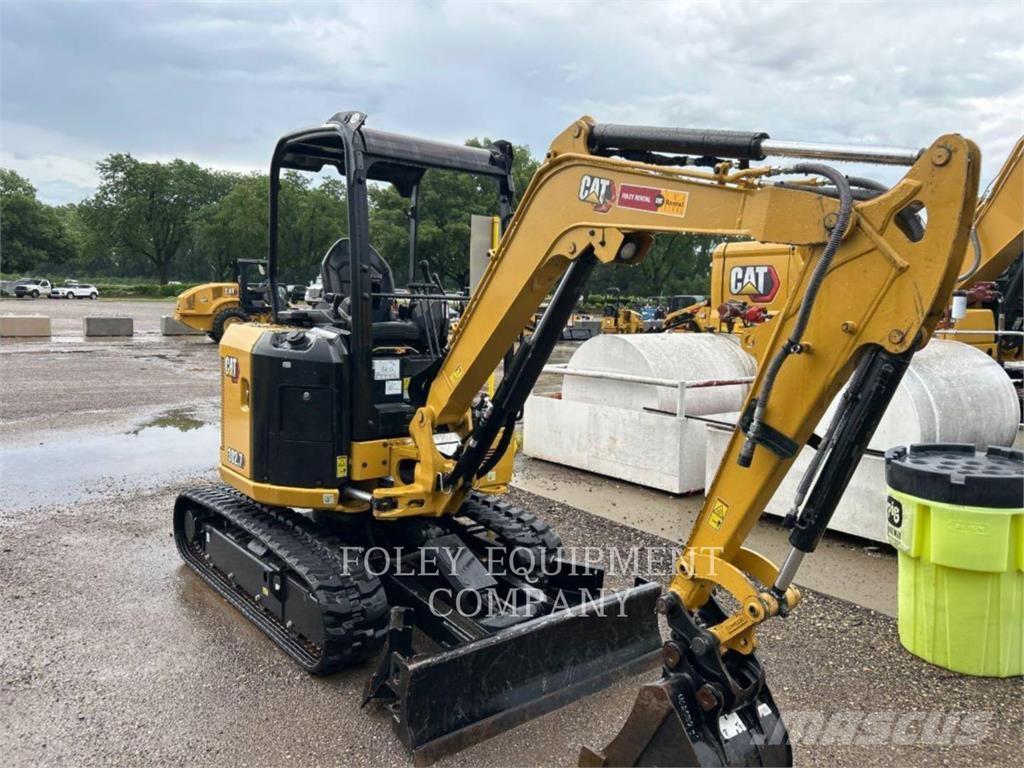 CAT 302.7-07LO 履带挖掘机