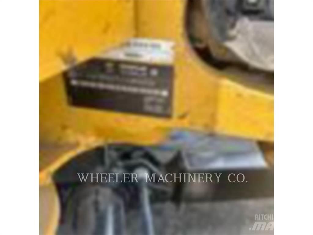 CAT 302.7 C3 履带挖掘机