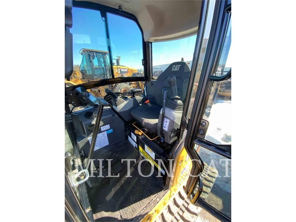 CAT 302.707CR 履带挖掘机